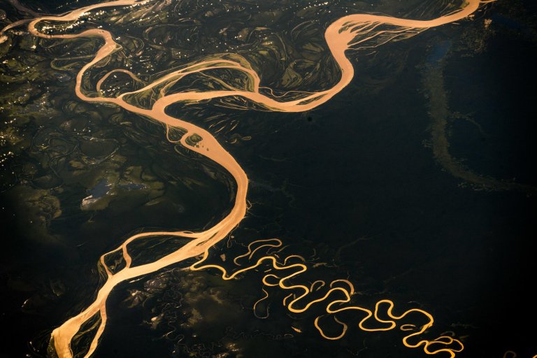 rio-negro-visto-do-espaço